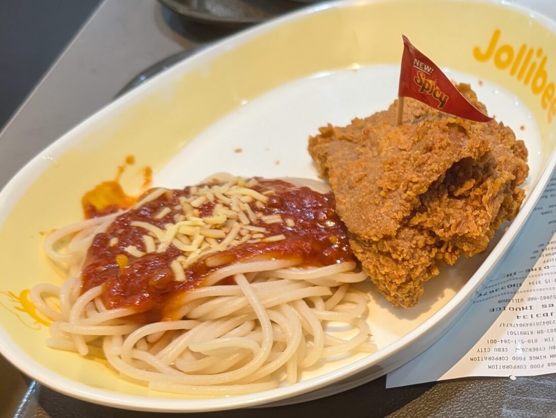 フィリピン料理　jolibee